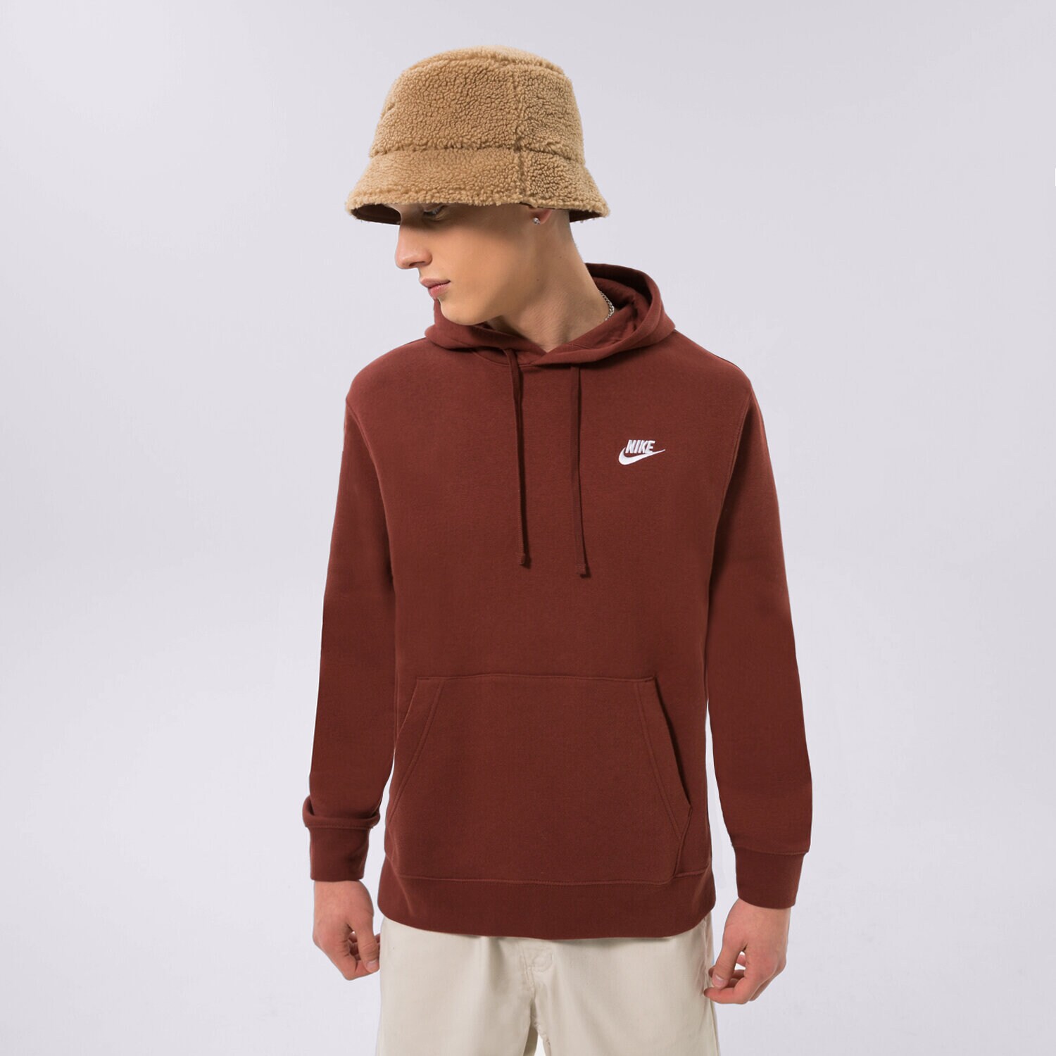 pánská mikina NIKE MIKINA S KAPUCÍ SPORTSWEAR CLUB FLEECE BV2654-217 HNĚDÁ
