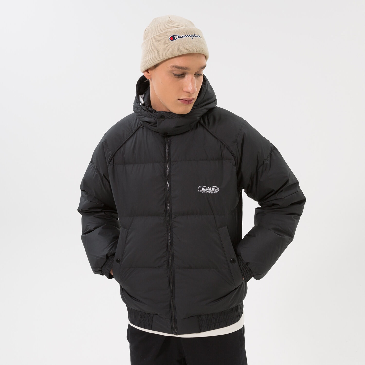 pánská zimní bunda NIKE BUNDA ZIMNÍ LJ M NK DF OTW JKT DOWN NBA DQ6140-010 ČERNÁ