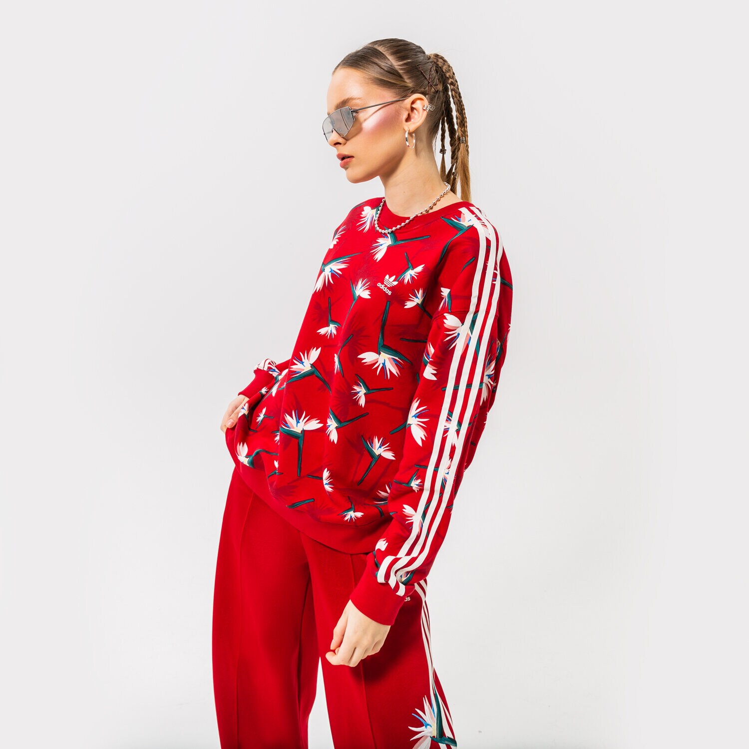 dámská mikina ADIDAS MIKINA CREW SWEATER HK5213 ČERVENÁ