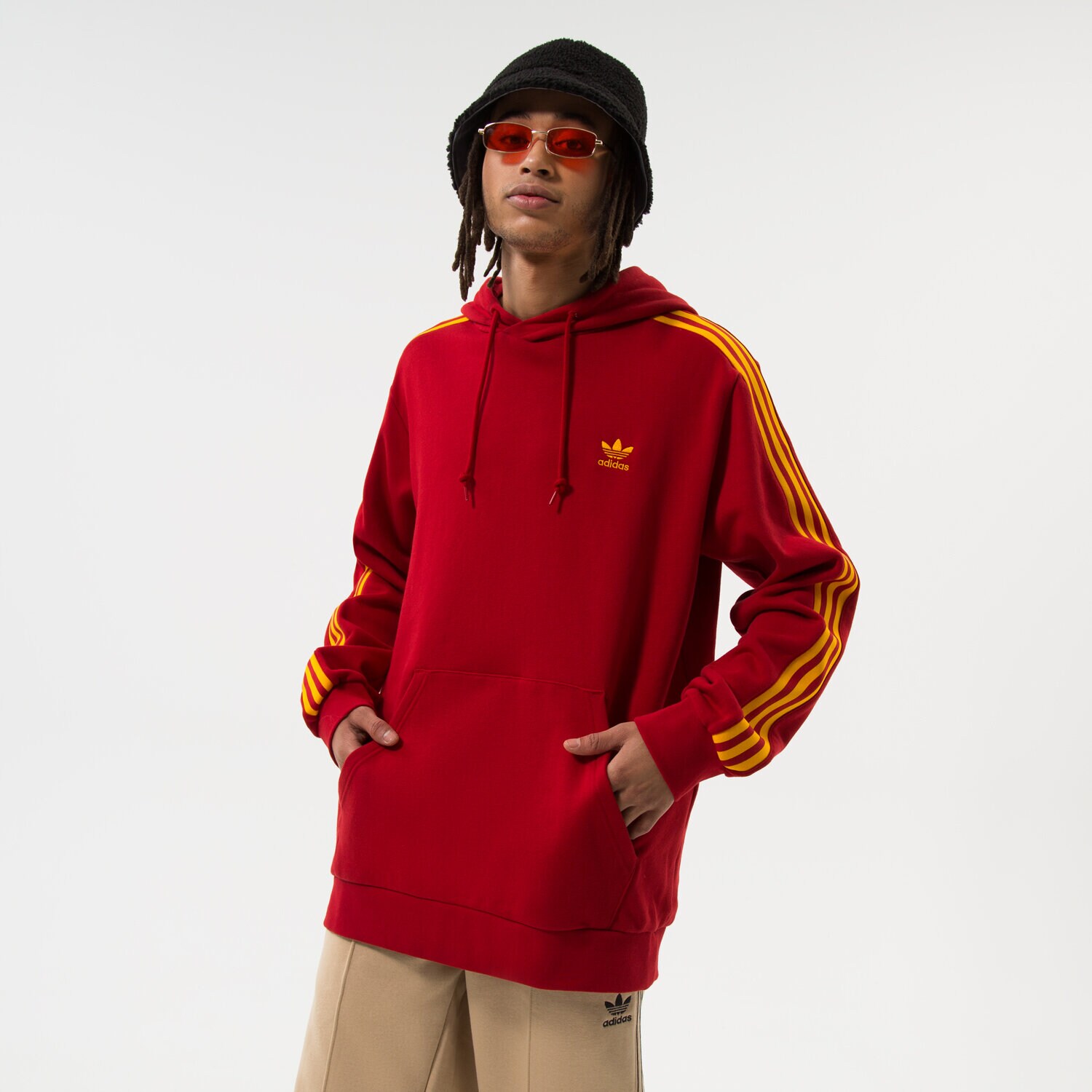 pánská mikina ADIDAS MIKINA S KAPUCÍ FB NATIONS HDY HK7395 ČERVENÁ