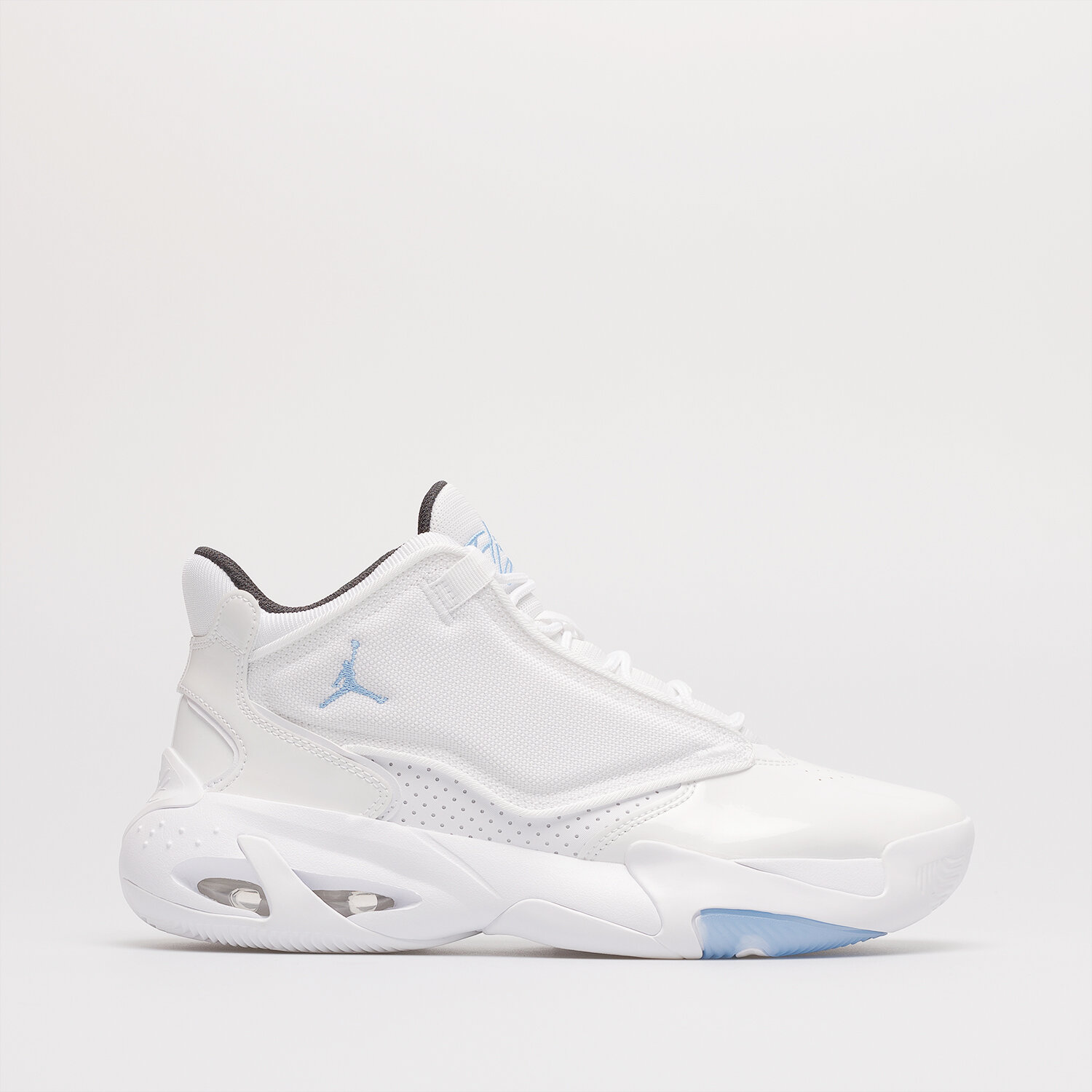 pánské tenisky JORDAN MAX AURA 4  DN3687-100 BÍLÁ