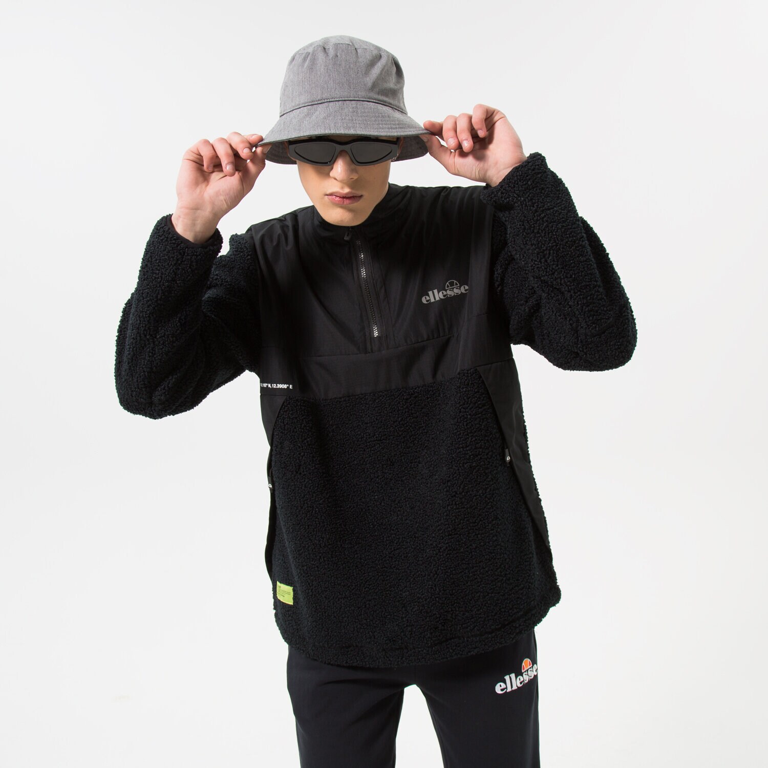 pánská mikina ELLESSE FLEECE MIKINA ULTRO JACKET BLK SXP16085011 ČERNÁ