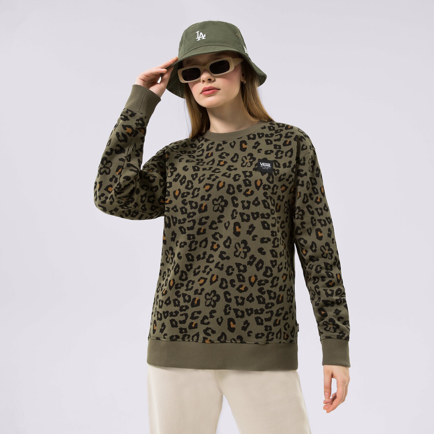 dámská mikina VANS MIKINA FLORAL ANIMAL CREW GRAPE LEAF VN000435KCZ1 VÍCEBAREVNÁ