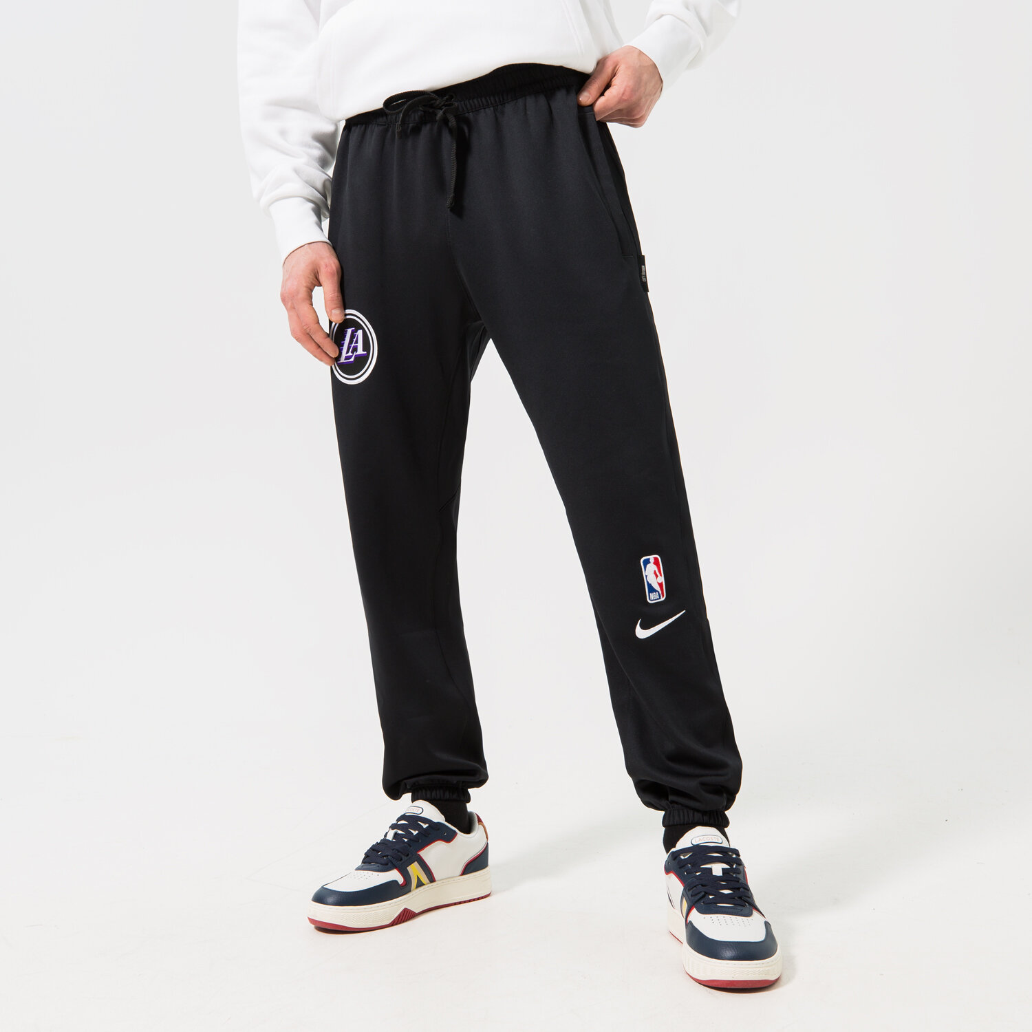 pánské kalhoty NIKE KALHOTY  LAL M NK DF SHWTM PNT CE NBA DN4613-010 ČERNÁ