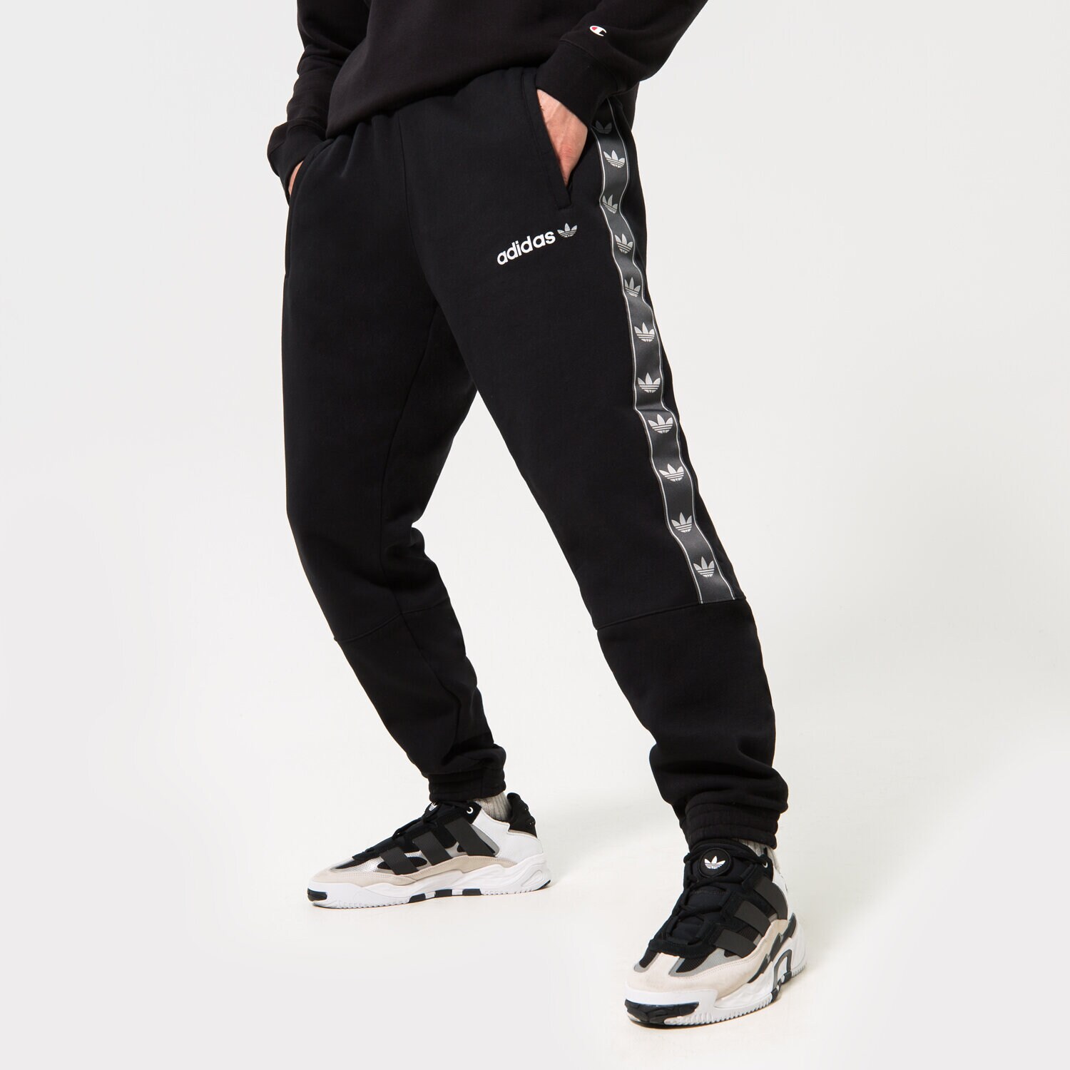 pánské kalhoty ADIDAS KALHOTY  TAPE FLC PANT BLK HR4467 ČERNÁ