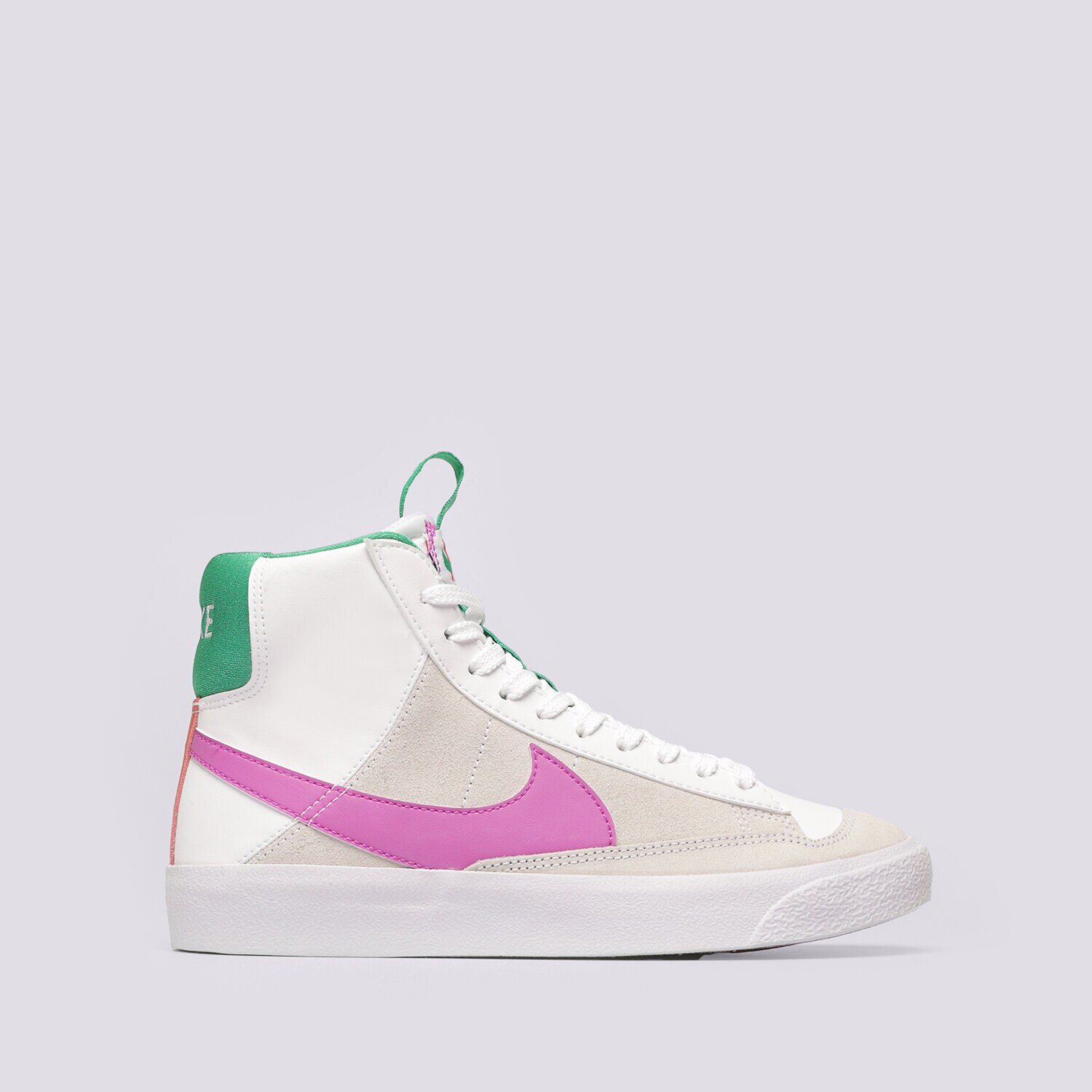 dětské tenisky NIKE BLAZER MID '77 SE D DQ6084-101 BÍLÁ