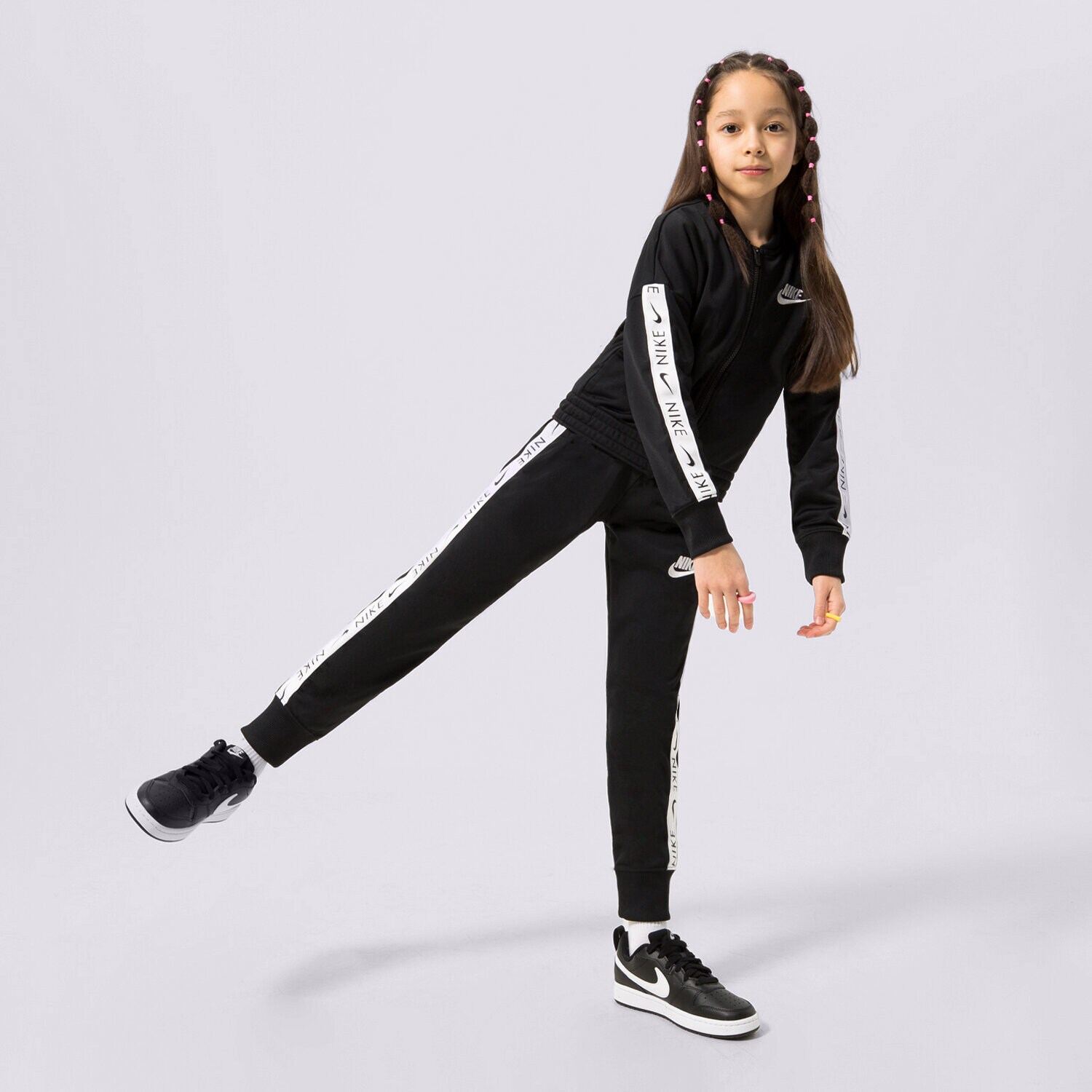 dětské kalhoty NIKE SOUPRAVA SPORTSWEAR CU8374-010 ČERNÁ