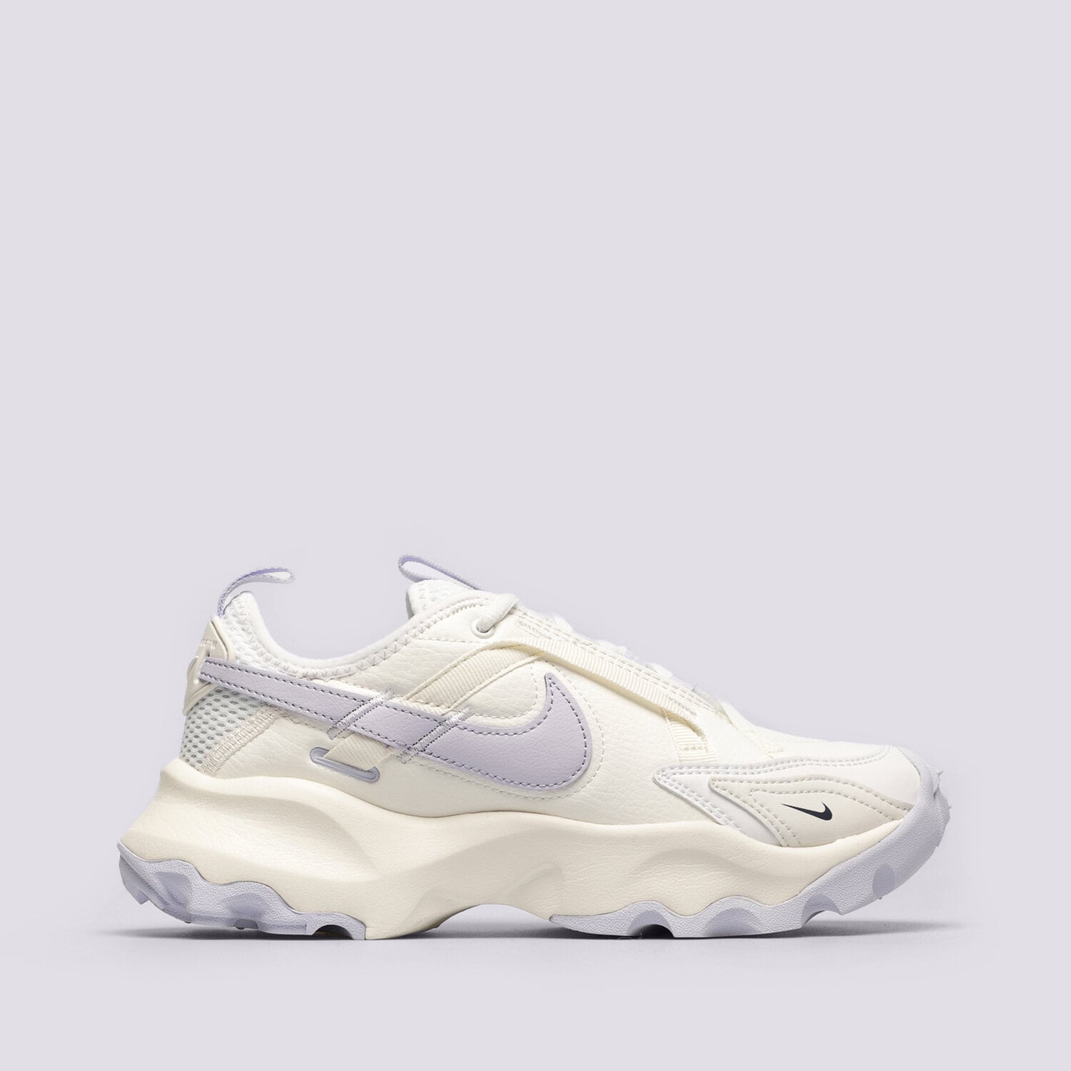 dámské tenisky NIKE W TC 7900 PRM FD0385-121 VÍCEBAREVNÁ