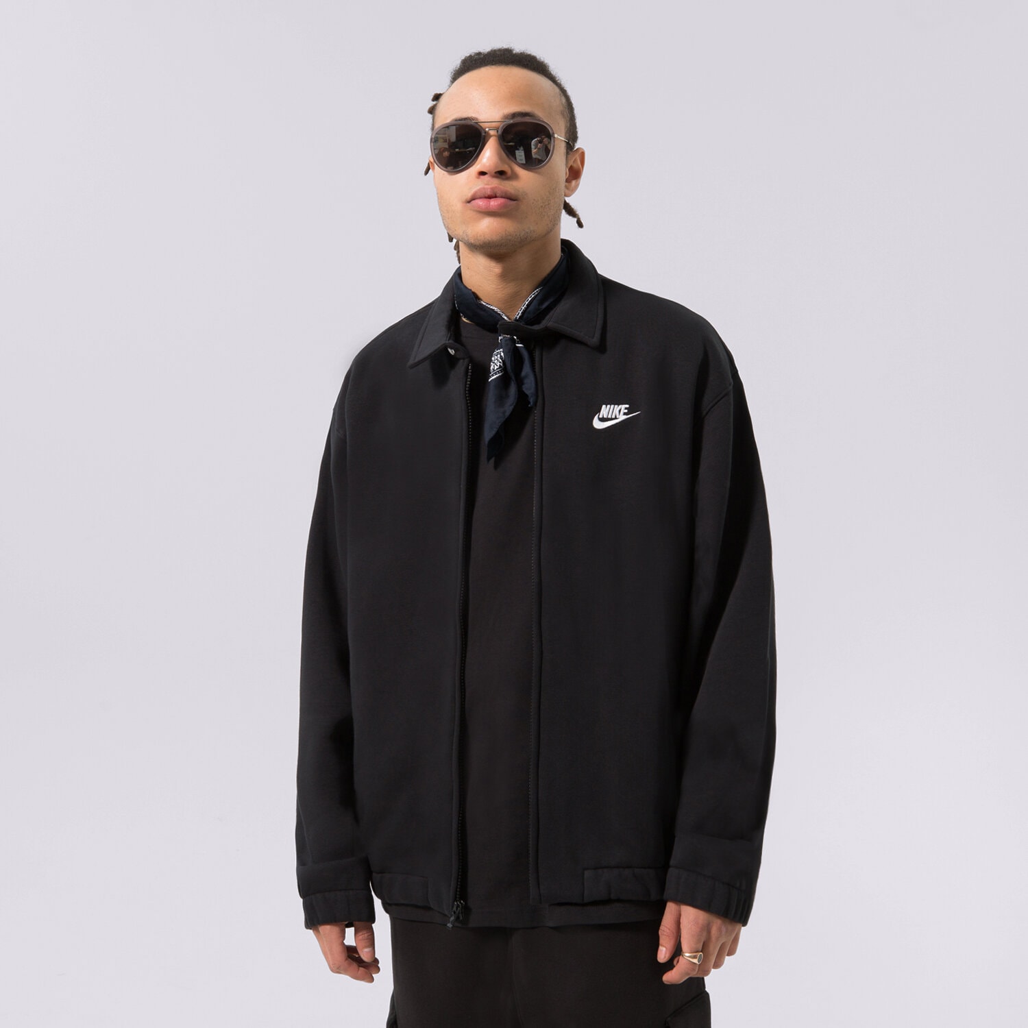 Přechodná bunda pánská (podzimní, jarní) NIKE BUNDA M NK CLUB BB HARRINGTON JKT DX0539-010 ČERNÁ
