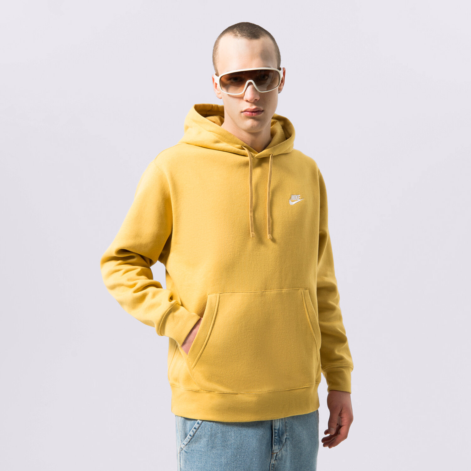 pánská mikina NIKE MIKINA S KAPUCÍ SPORTSWEAR CLUB FLEECE BV2654-725 hořčicová