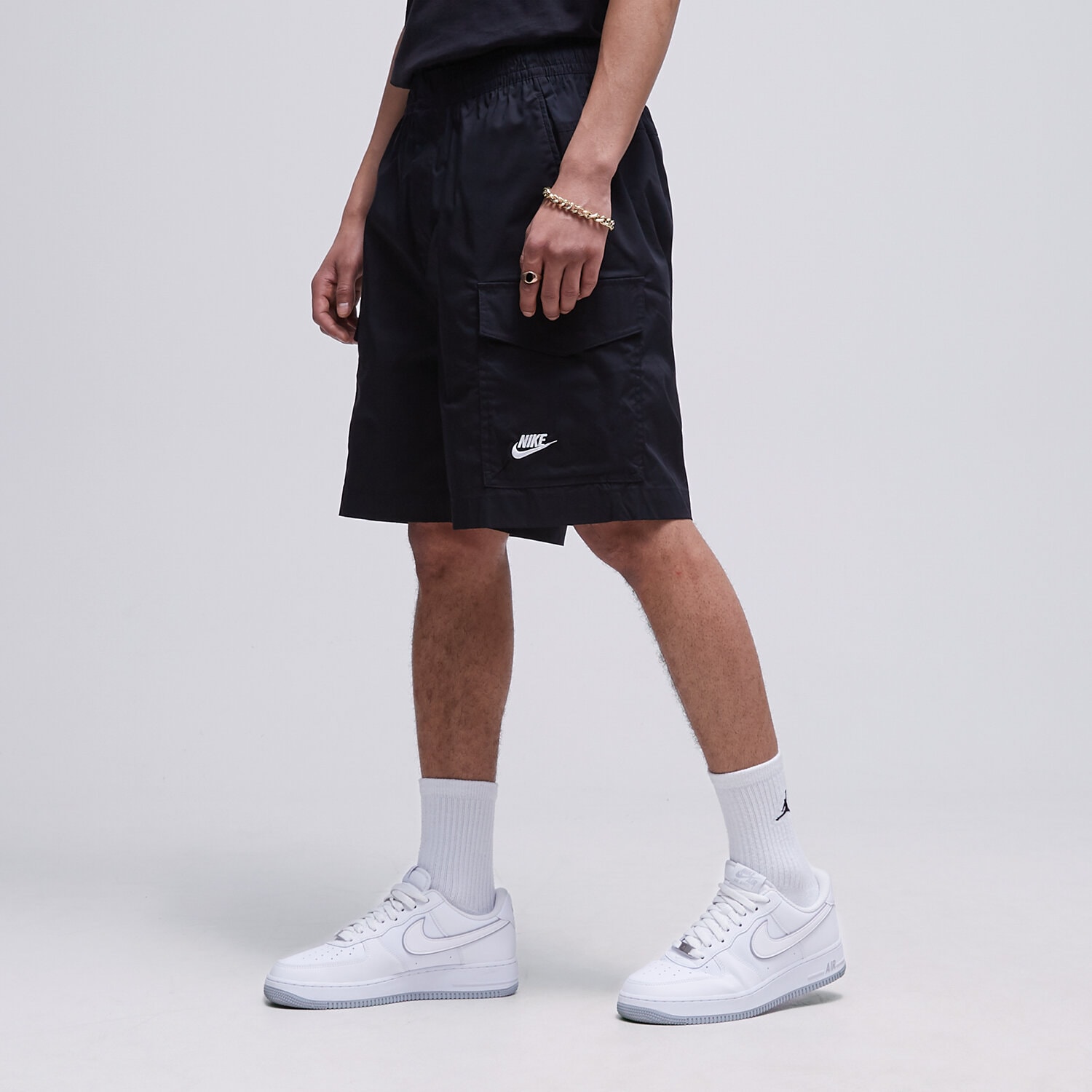 pánské kraťasy NIKE ŠORTKY  SPORTSWEAR ESSENTIALS DM6833-010 ČERNÁ