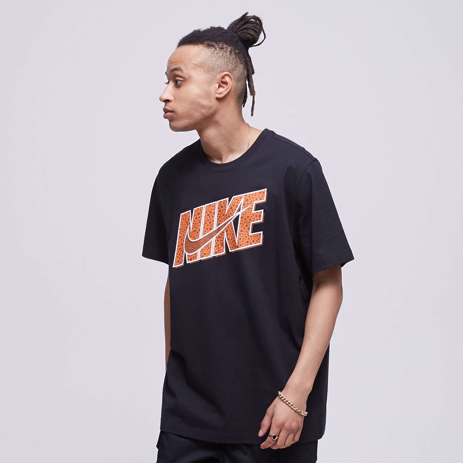 pánské tričko NIKE TRIČKO SPORTSWEAR DN5252-010 ČERNÁ