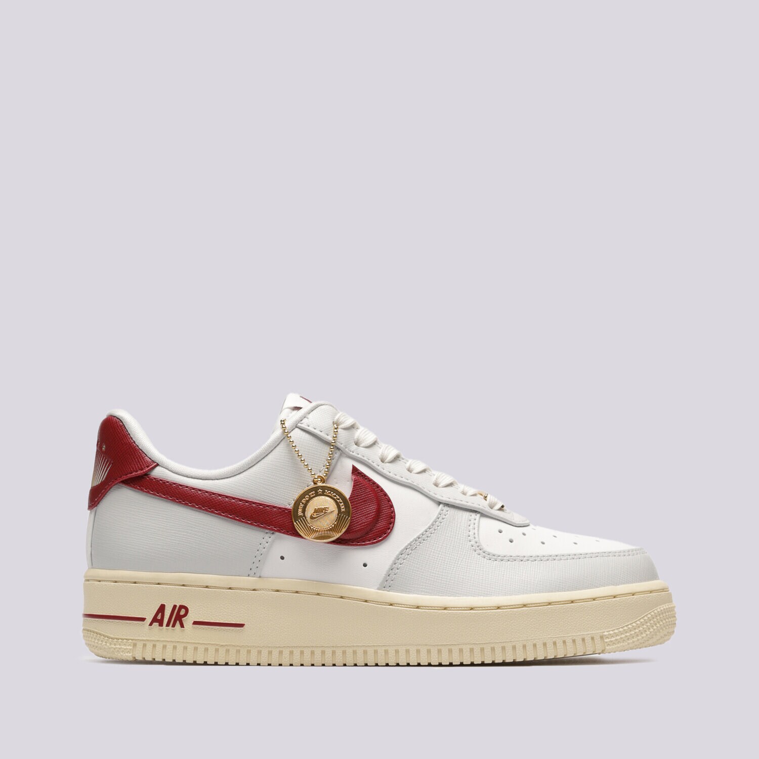 dámské tenisky NIKE AIR FORCE 1 '07 SE DV7584-001 VÍCEBAREVNÁ