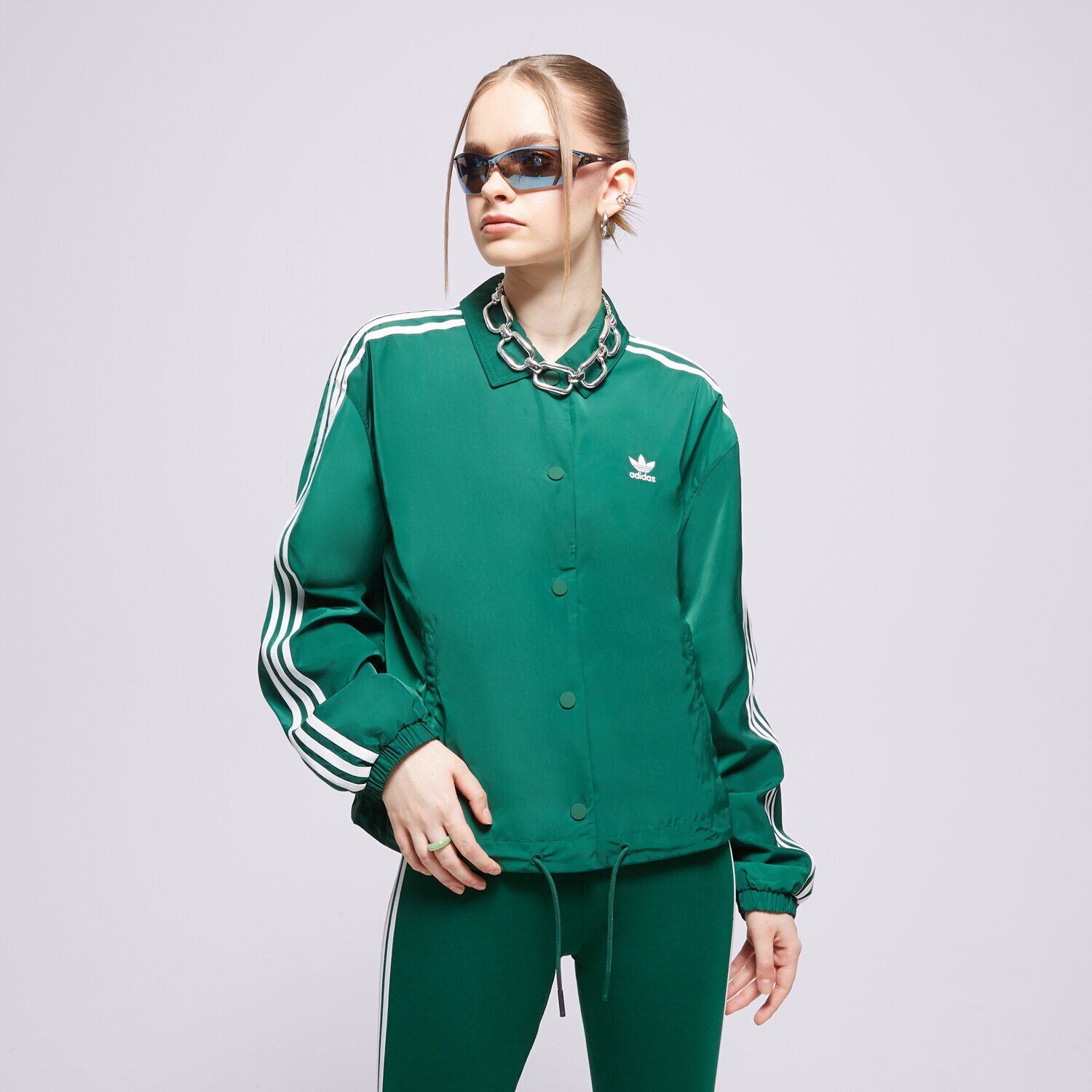 Přechodná bunda dámská (podzimní, jarní) ADIDAS BUNDA COACH JACKET IC5479 ZELENÁ