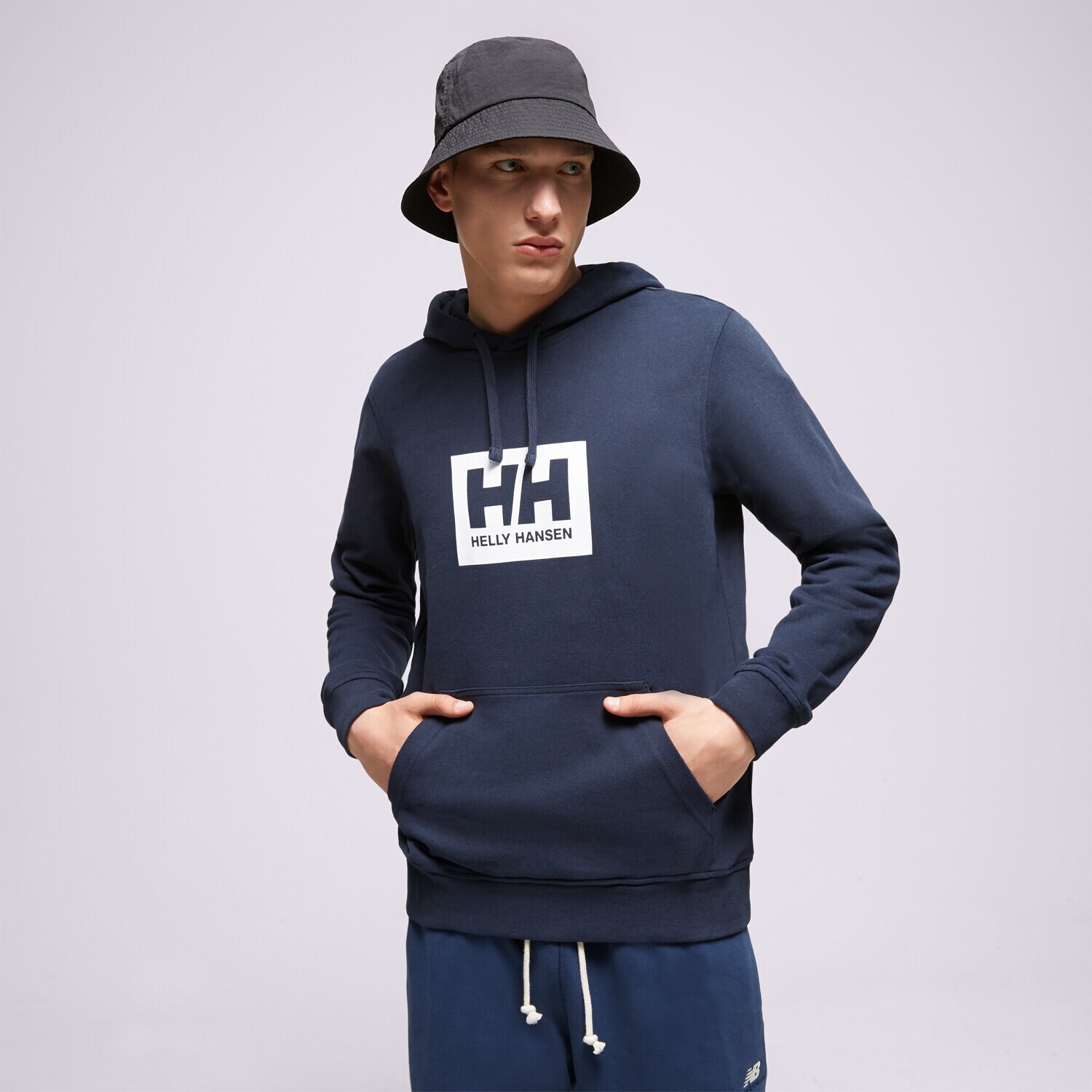 pánská mikina HELLY HANSEN MIKINA S KAPUCÍ HH BOX HOODIE 53289598 ČERNÁ
