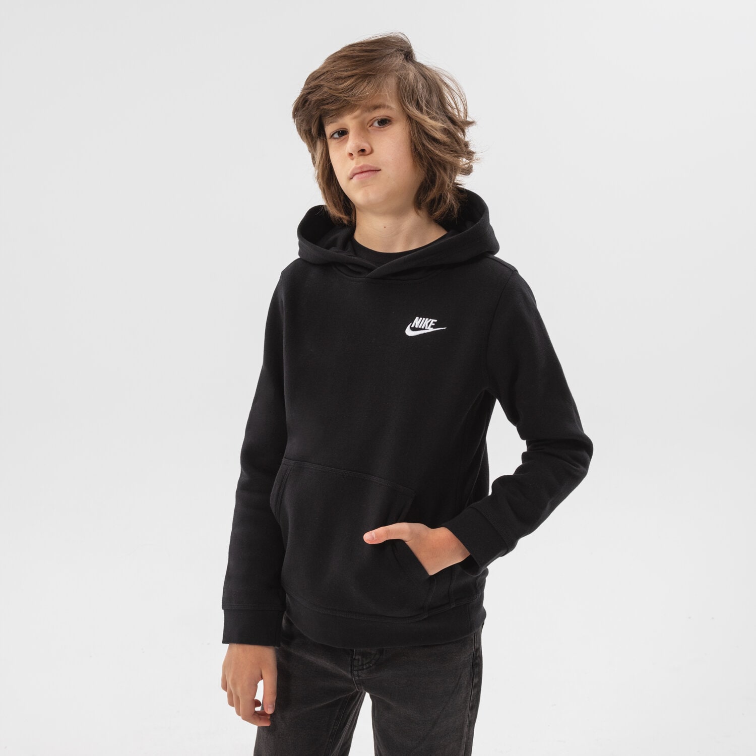 dětská mikina NIKE FRANCHISE OVERHEAD HOODIE JUNIOR BOY BV3757-011 ČERNÁ