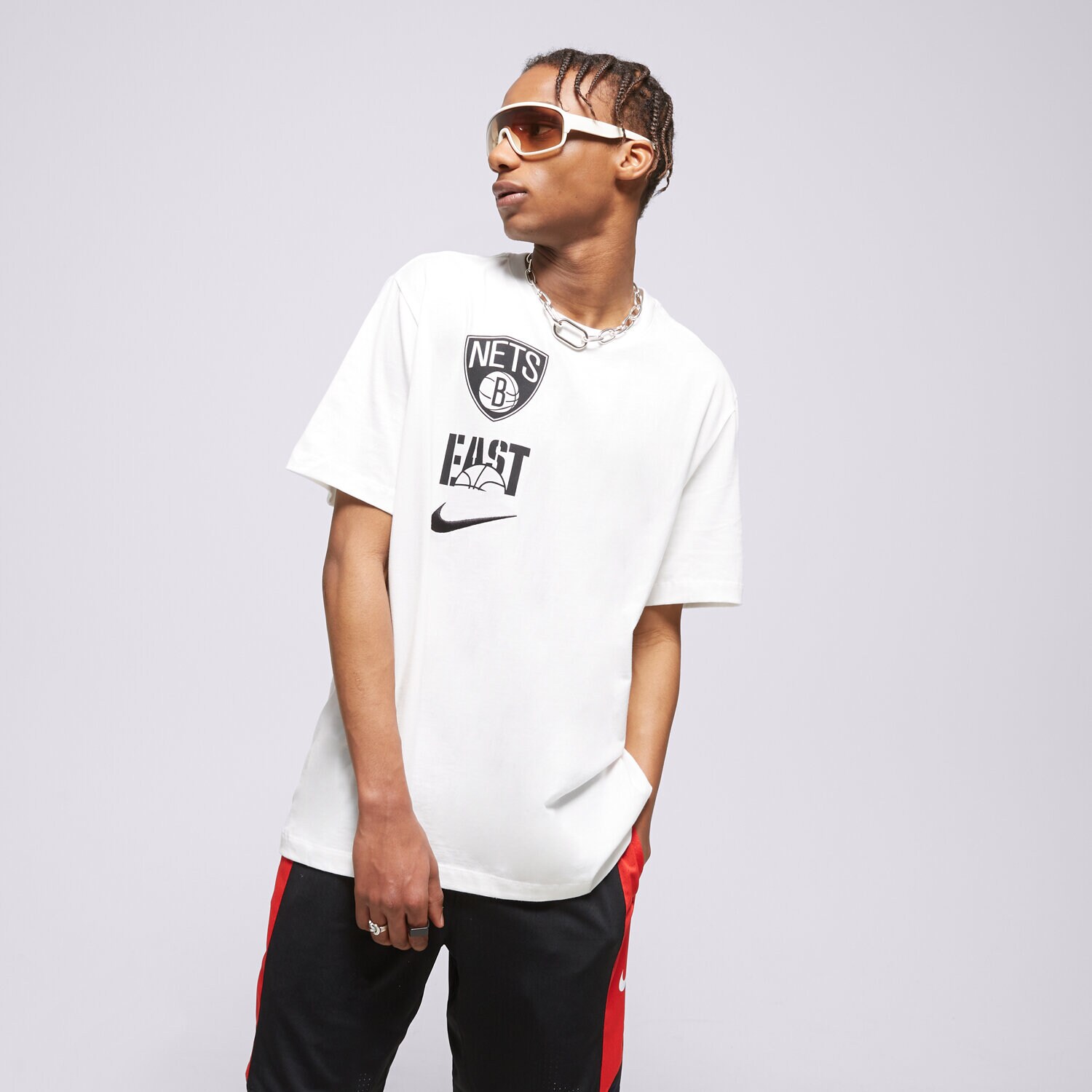 pánské tričko NIKE TRIČKO BKN M NK ES VS BLOCK TEE NBA DZ0223-100 BÍLÁ