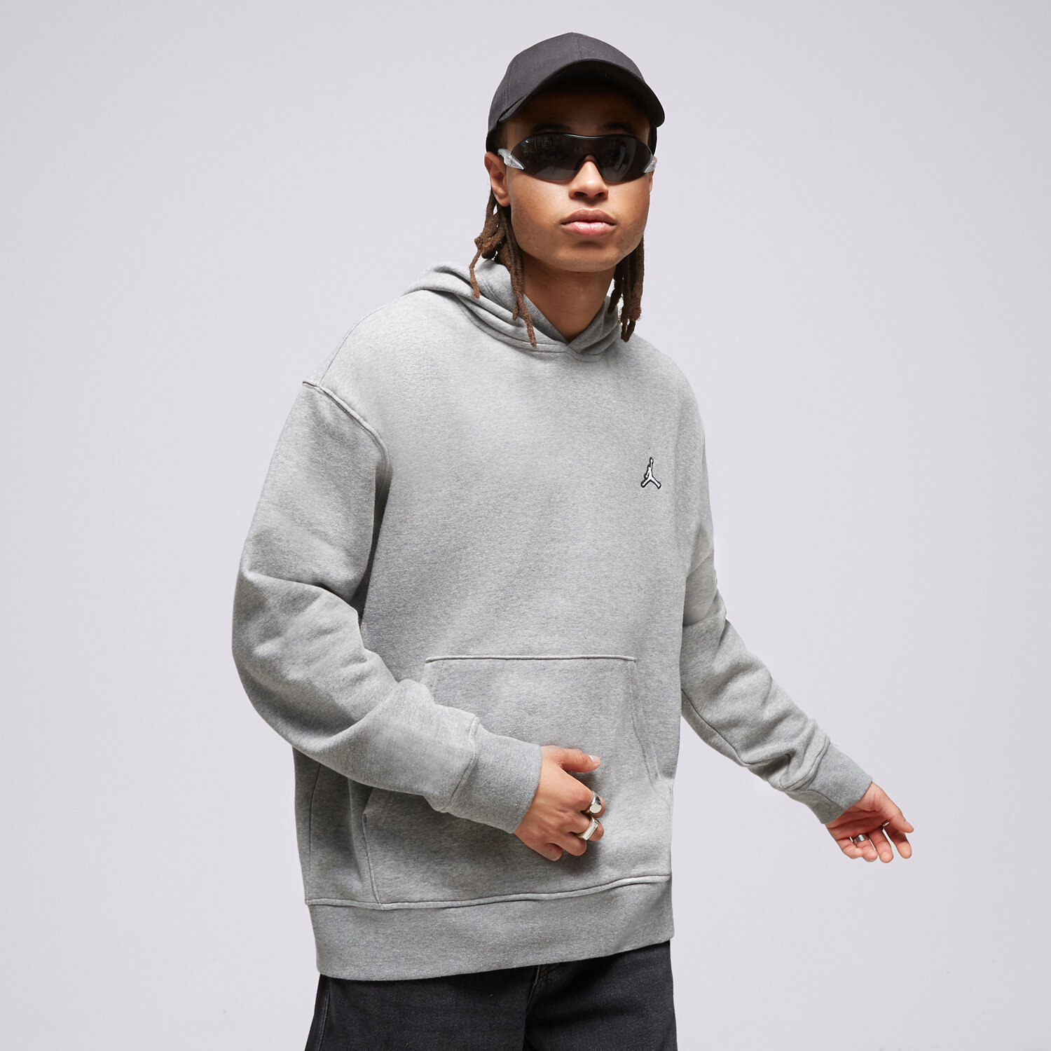 pánská mikina JORDAN MIKINA S KAPUCÍ M J ESS FLC PO DQ7466-091 ŠEDÁ