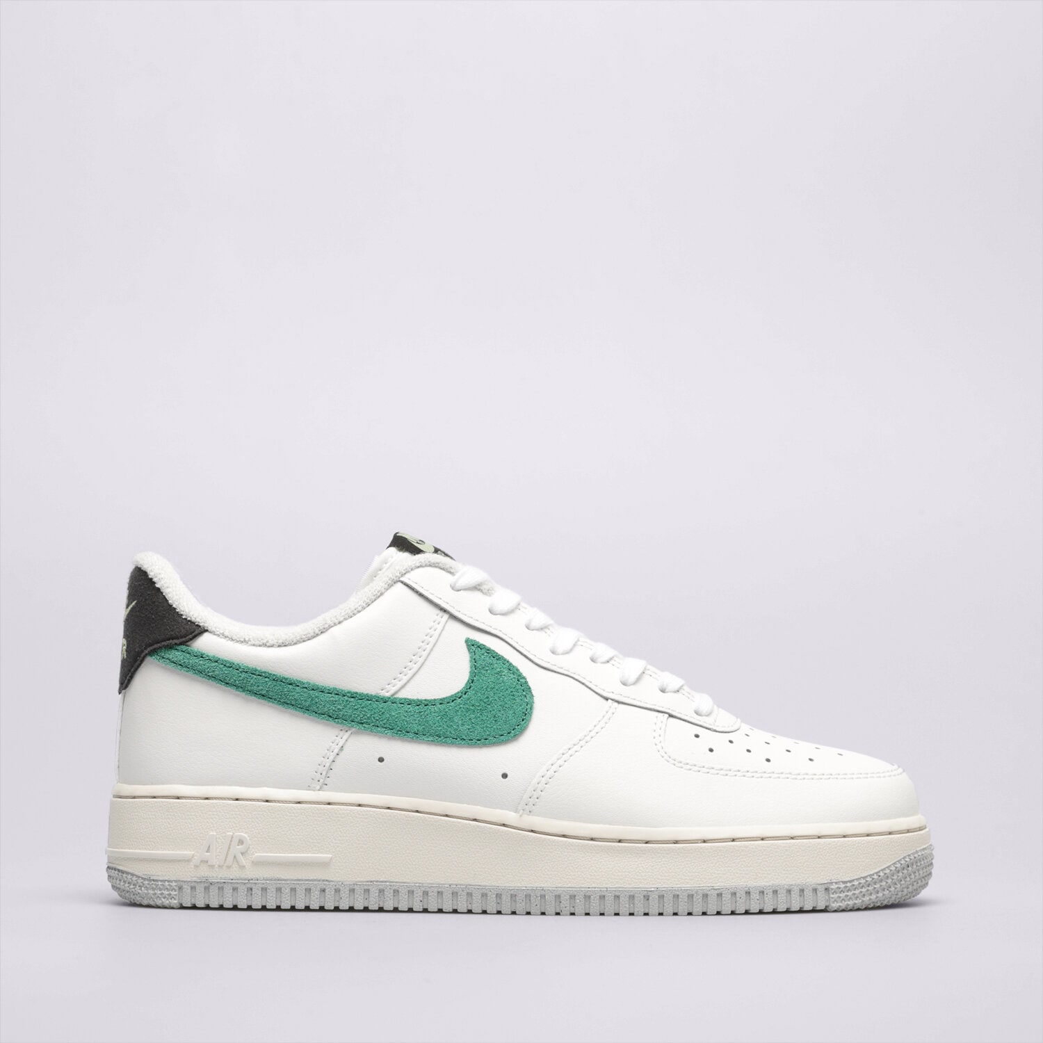 pánské tenisky NIKE AIR FORCE 1 '07 TPA DR8593-100 BÍLÁ