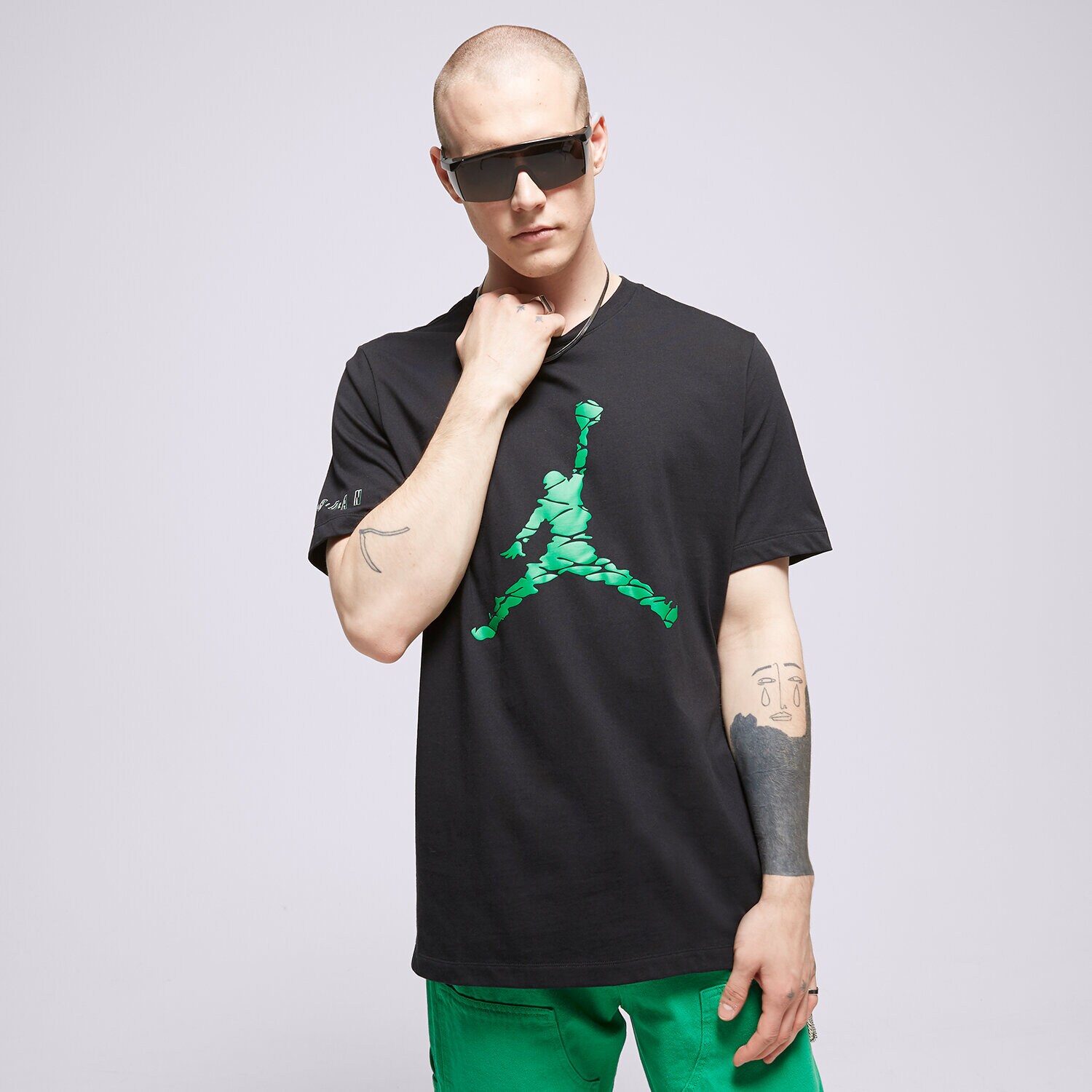 pánské tričko JORDAN TRIČKO M J ESS SS CREW 3 DX9581-010 ČERNÁ