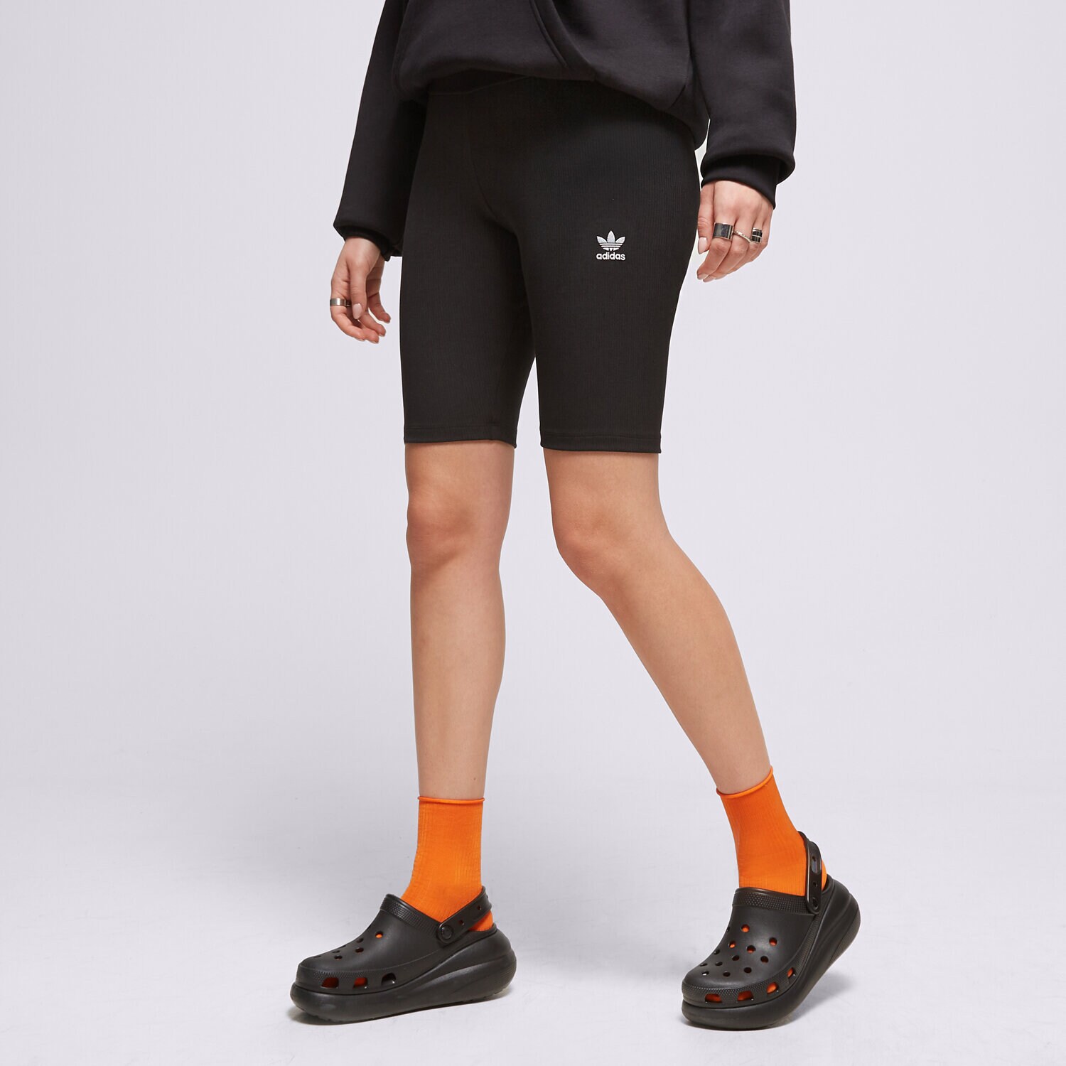 dámské kraťasy ADIDAS ŠORTKY HZ7261 ČERNÁ