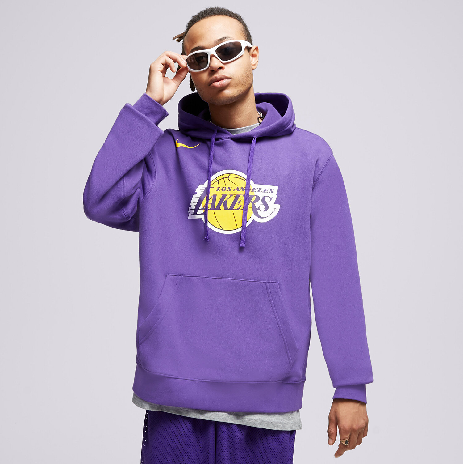 pánská mikina NIKE MIKINA S KAPUCÍ LAL MNK CLUB HDY PO NBA DX9997-504 FIALOVÁ