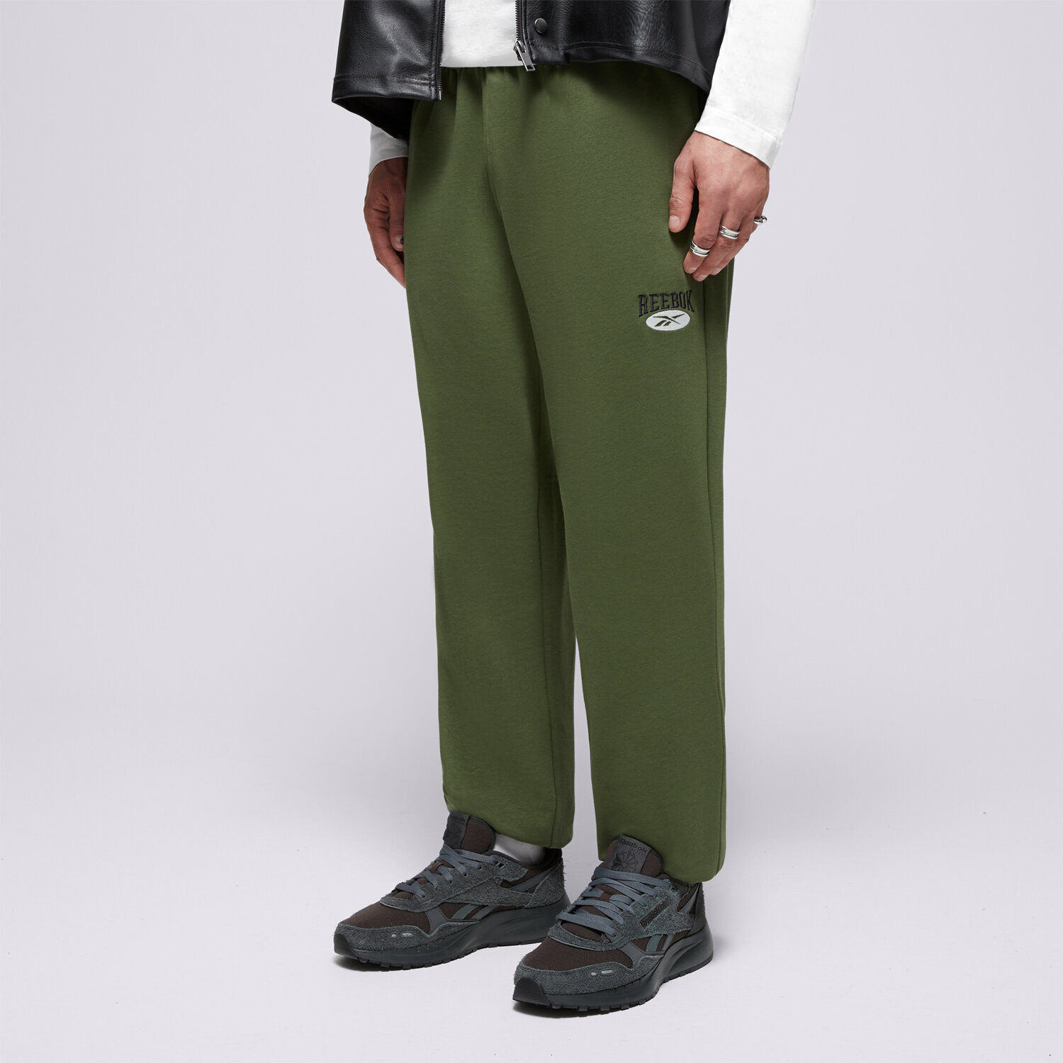 pánské kalhoty REEBOK KALHOTY  CL AE PANT 100034577 KHAKI