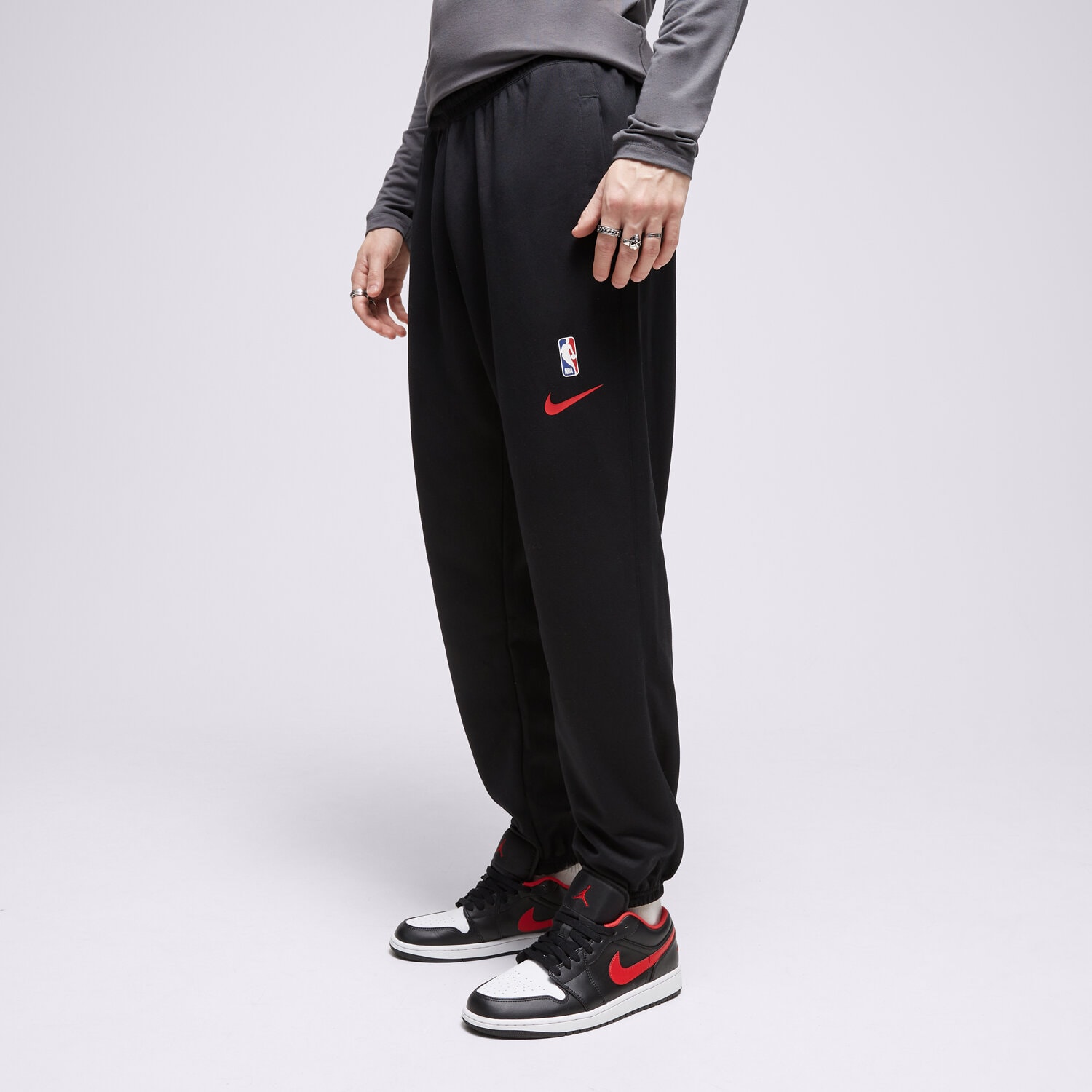 pánské kalhoty NIKE KALHOTY  CHI MNK DF SPTLIGHT PNT NBA FB3650-010 ČERNÁ