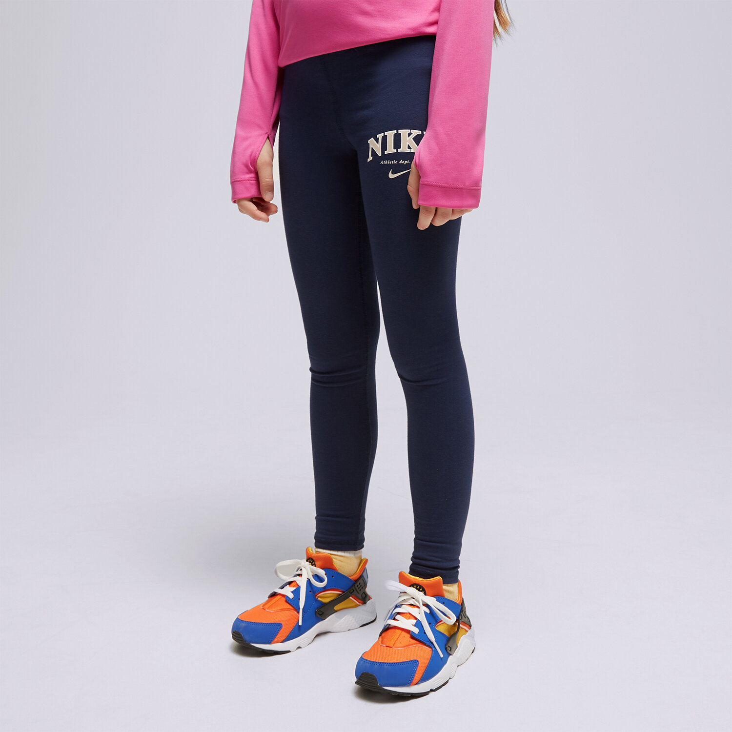 dětské kalhoty NIKE KALHOTY  (G)TREND FAV HW LEG NY/CR PANTS FD0889-410 TMAVOMODRÁ