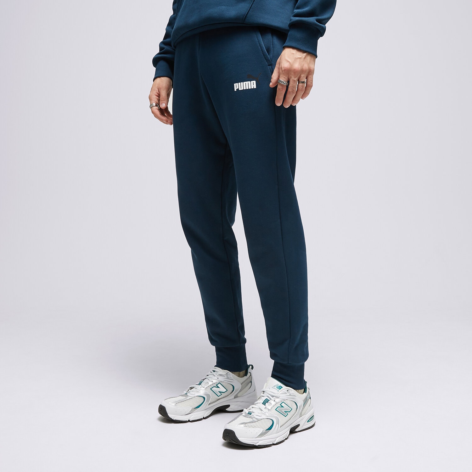 pánské kalhoty PUMA KALHOTY  CORE PANT MARINA BLUE 58676771 MODRÁ