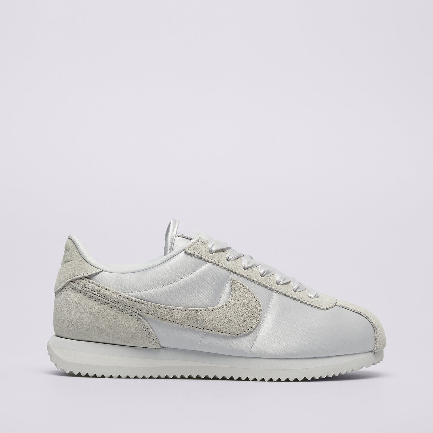 NIKE W CORTEZ FV5420 001 barva St ibrna Modni Tenisky. eny Boty eshop Sizeer.cz