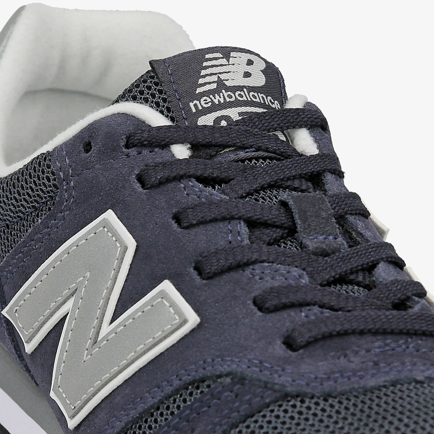 ml373nay new balance Cinosural International School