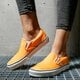 dámské tenisky VANS UA CLASSIC SLIP-ON vn0a4u38wt41 barva oranžová