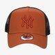 pánská kšiltovka NEW ERA ČEPICE TRUCKER NYY RST NEW YORK YANKEES RSTBLK 12040412 barva hnědá