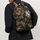 dámský batoh NEW ERA BATOH MLB ZIP DOWN BAG NYY WDC NEW YORK YANKEES 60356999 barva zelená