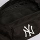 dámská ledvinka NEW ERA TAŠKA MLB CAMO WAIST LIGHT NYY NEW YORK YANKEES 60503774 barva černá