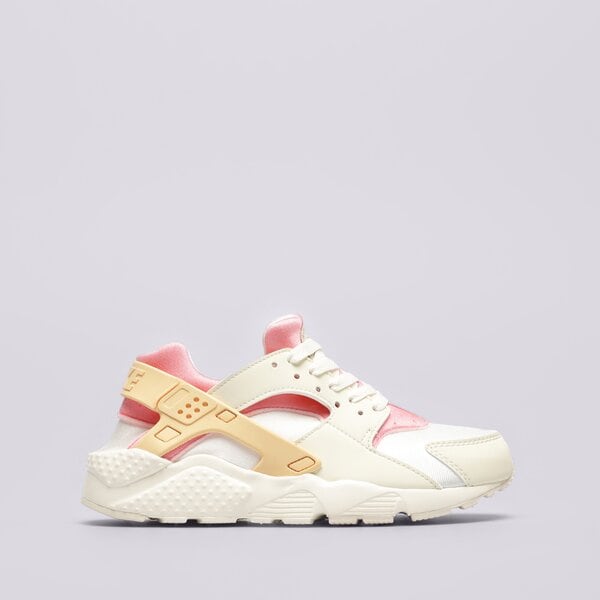 Jak nosit Nike Huarache?