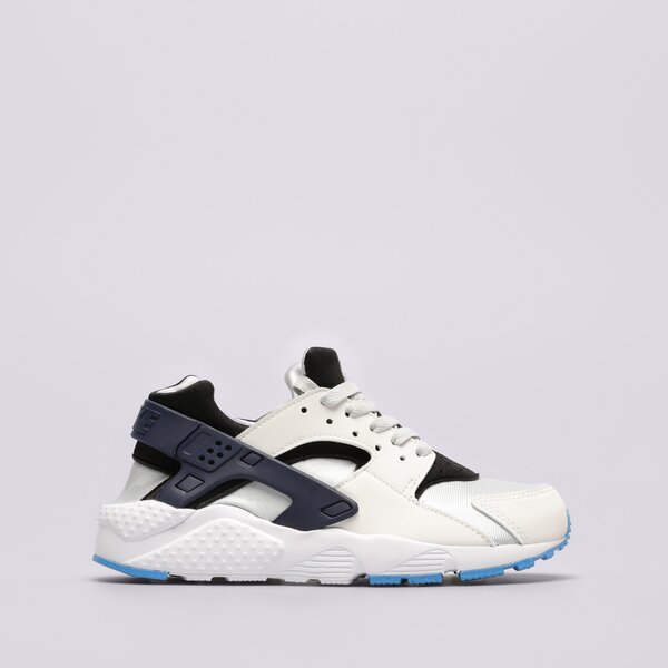 Jak nosit Nike Huarache?