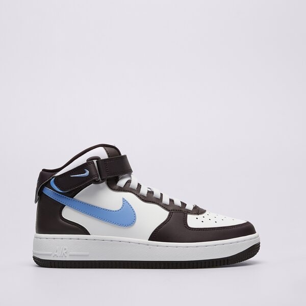 S čím nosit kotníkové tenisky Nike Air Force?