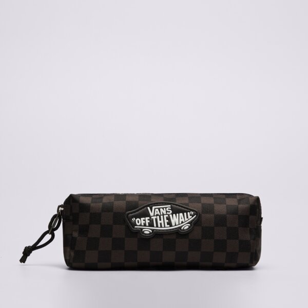 Jaké trampky vybrat – Converse, Vans, DC?