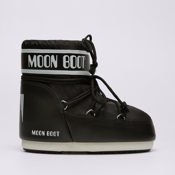 Jsou kosmicky trendy, ale...jak je nosit? Nápady na stylizace s Moon Boots