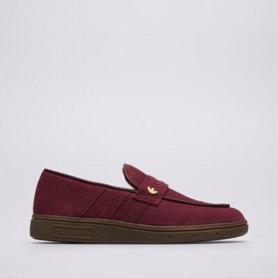 Fall… in love with deep red. Bordó jako vracející se podzimní trend