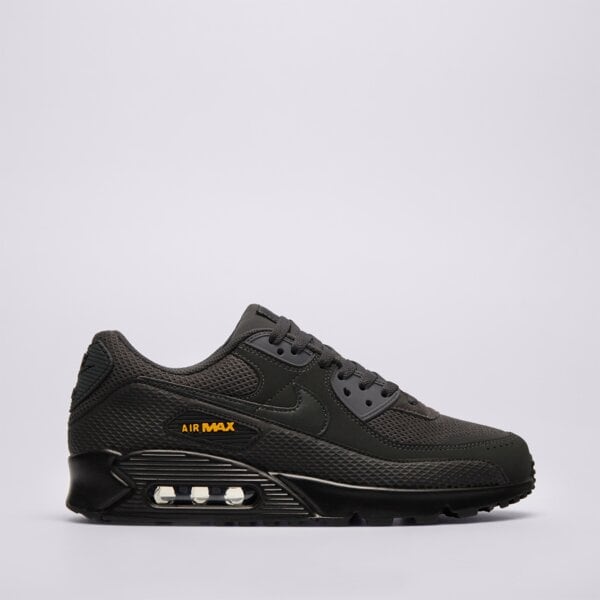 Nike Air Max vs Air Force - souboj gigantů streetwearu